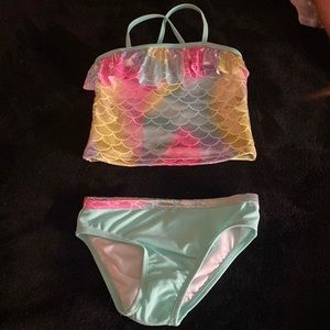 Little girl’s size 5 two piece bathing suit